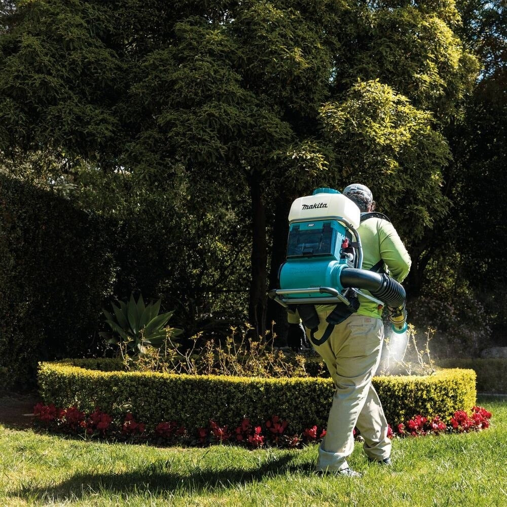 Makita GMP01PL 40V XGT Backpack Mist Blower Kit